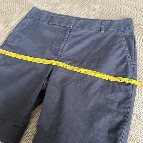 Ann Taylor LOFT - 10" Gray Tailored Women’s Bermuda Shorts - SZ 6 Julie/Curvy - Picture 5 of 9